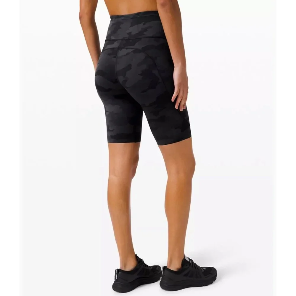 New Lululemon FAST AND FREE HIGH-RISE SHORT 10" Camo Deep Coal Multi Size 2 - Picture 2 of 10